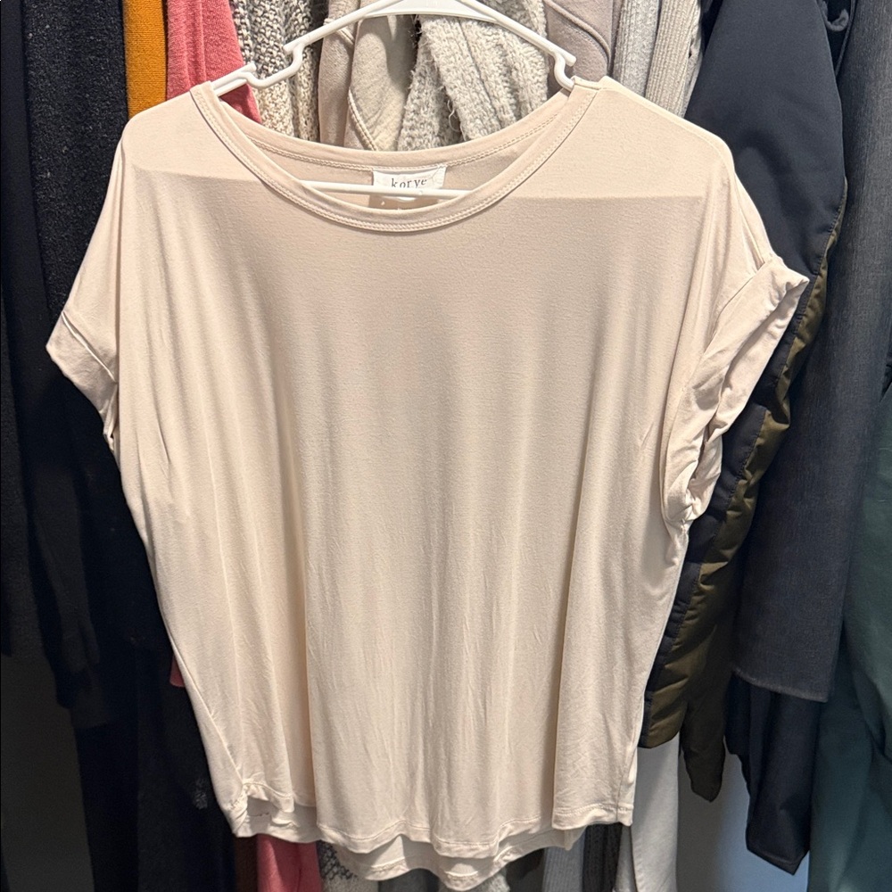 Karev Women's Beige Short Sleeve Top